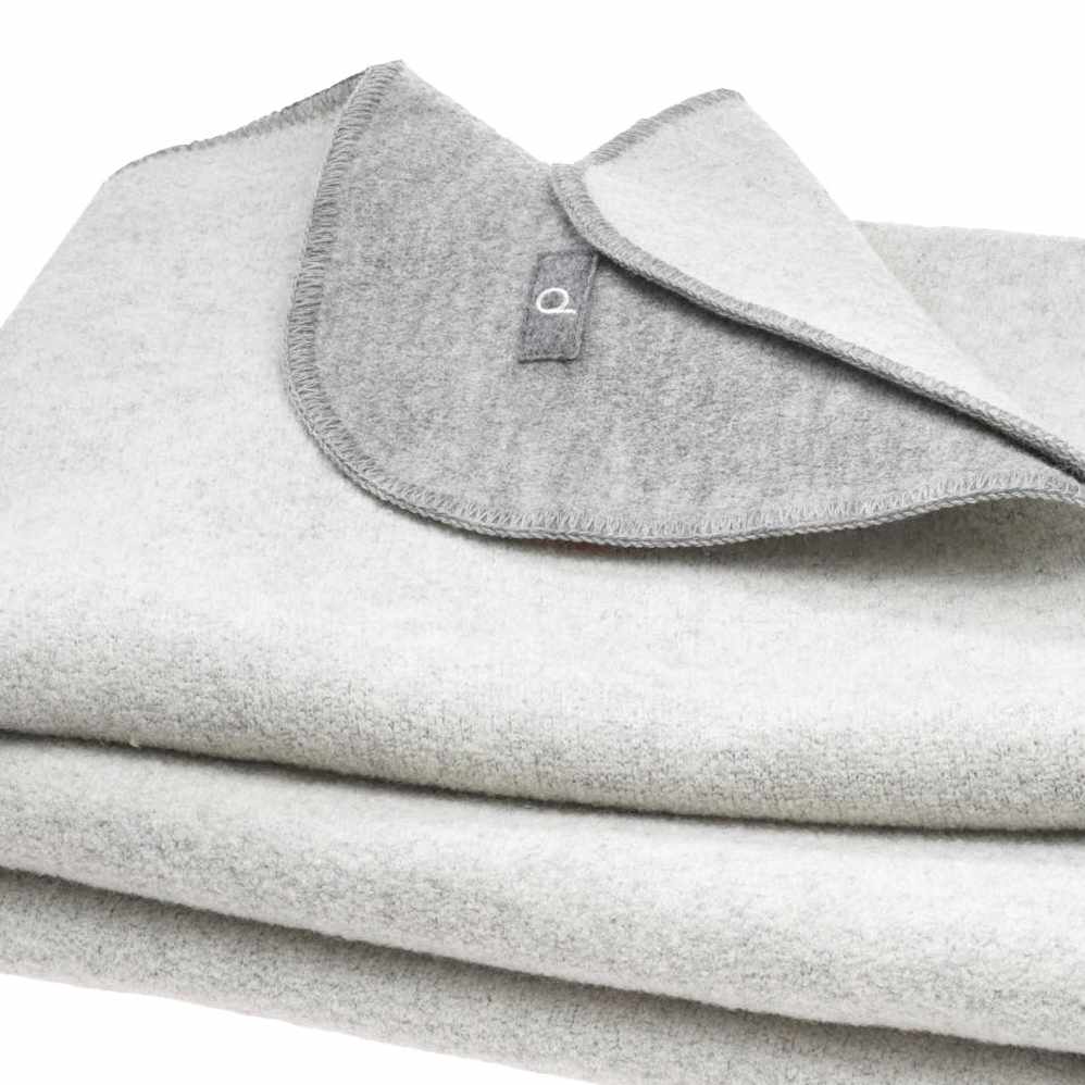 Couverture double-face Disana en laine bouillie bio Grande couverture hiver en laine Disana living gris