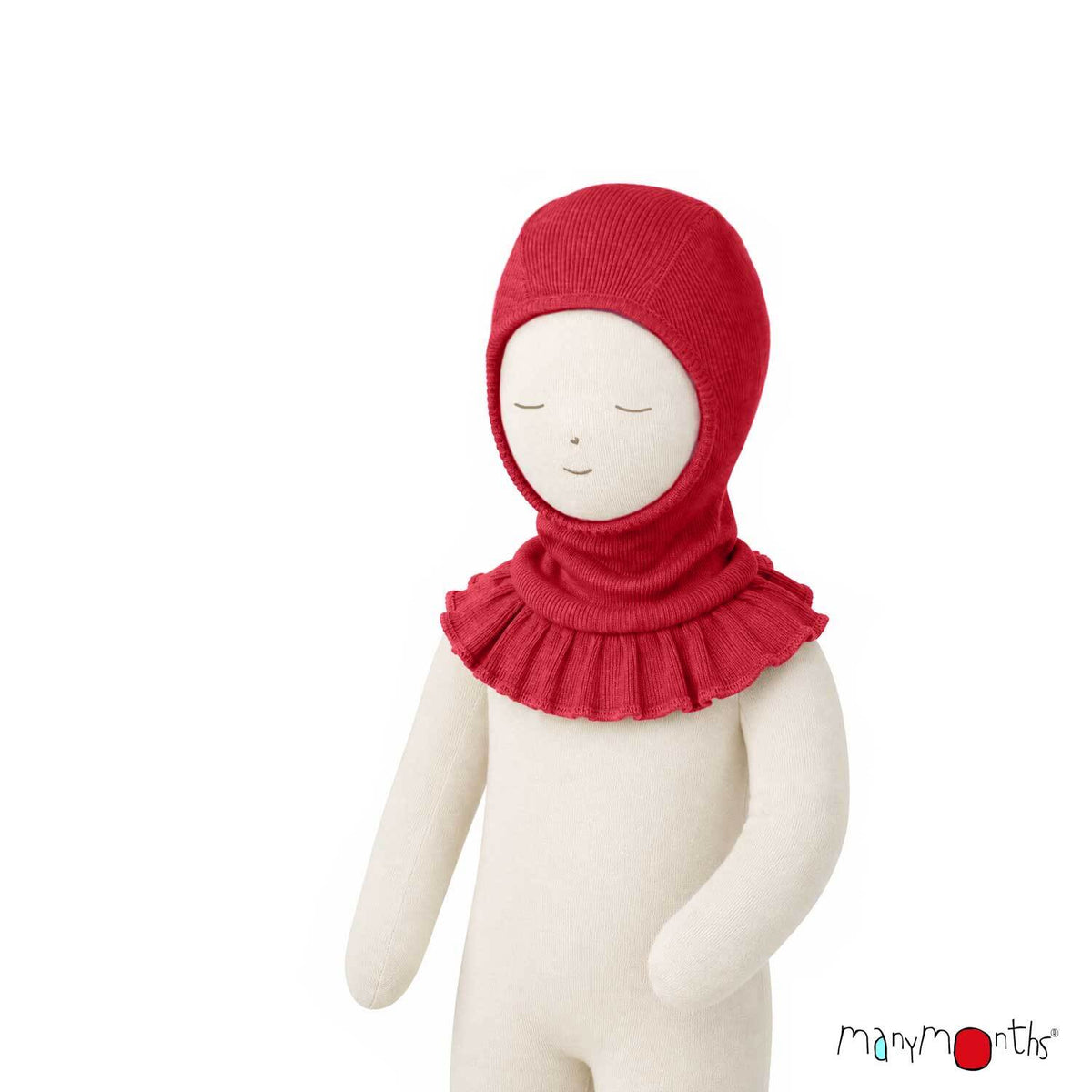 Cagoule Romantique ManyMonths en laine mérinos avec volants, coloris rouge Aurora Red – collection 2026/2027