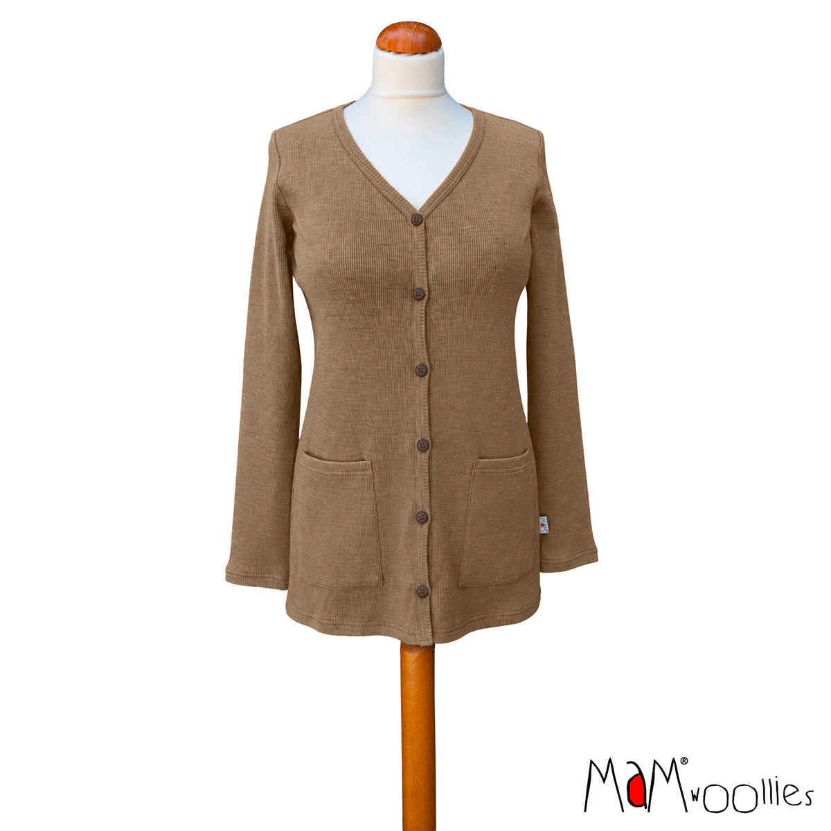 Cardigan AAVA en laine mérinos pour femme MaM, coloris beige Callisto Moon – collection 2026/2027