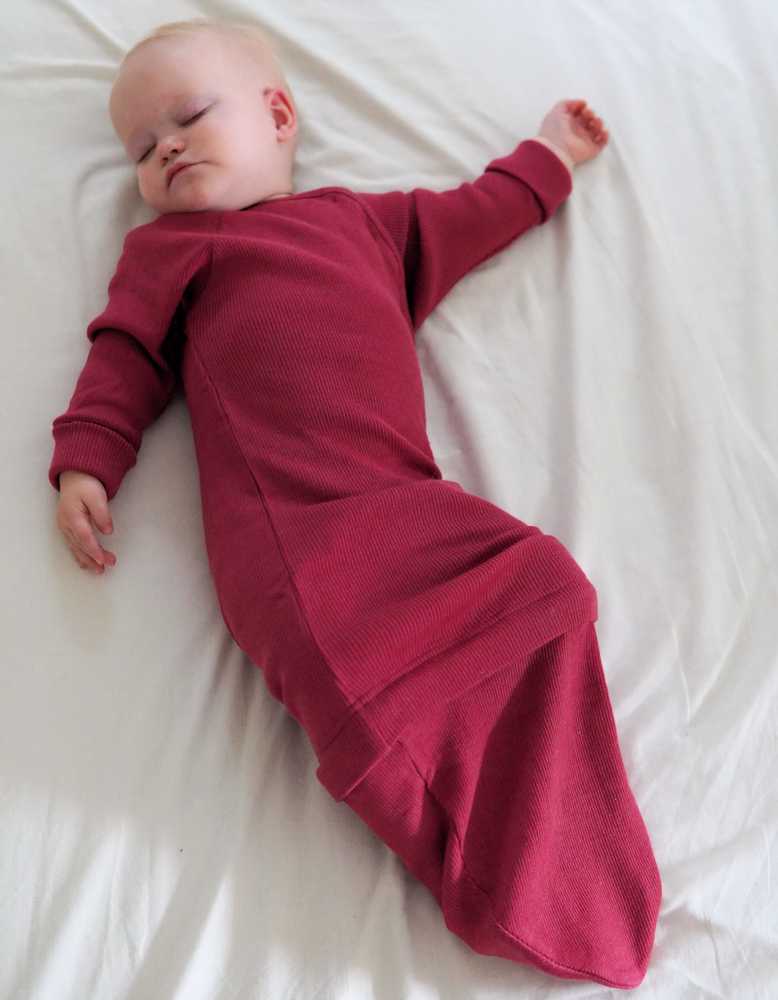 gigoteuse manymonths sleeping pouch merinos red earth