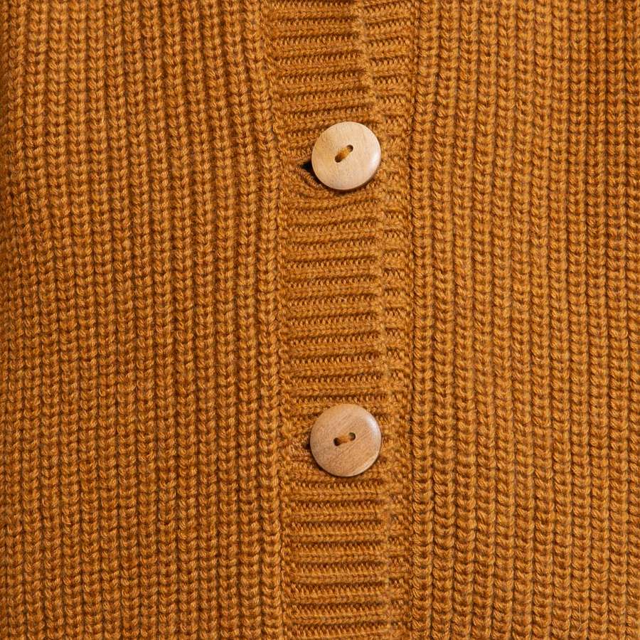 détail Matona_nico-gilet-enfant-moutarde_laine-recyclee-cachemire