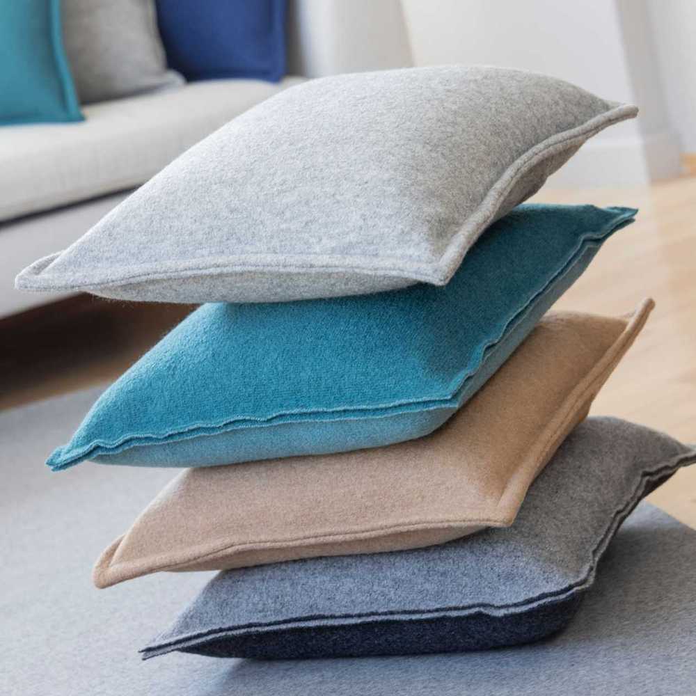 Disana coussin bicolore laine bouillie bio merinos pour la maison Housse disana living
